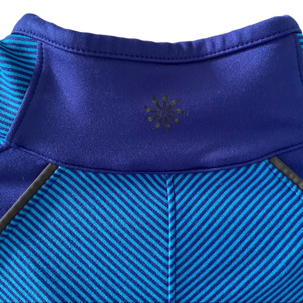 Athleta Spotlight Half Zip Pullover Top in Blue and Turquoise Size Medium - Picture 7 of 8